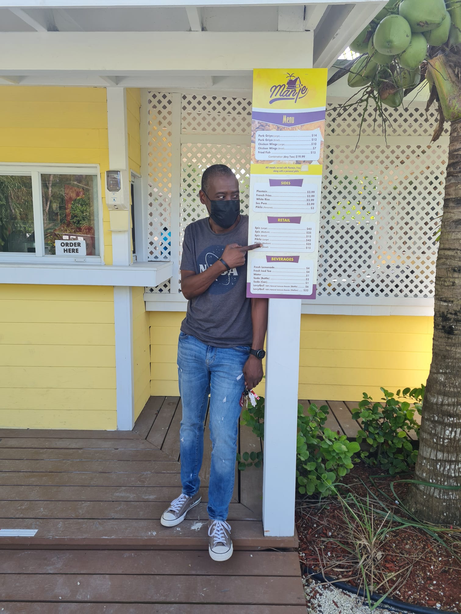 Manje customer at Carmichael