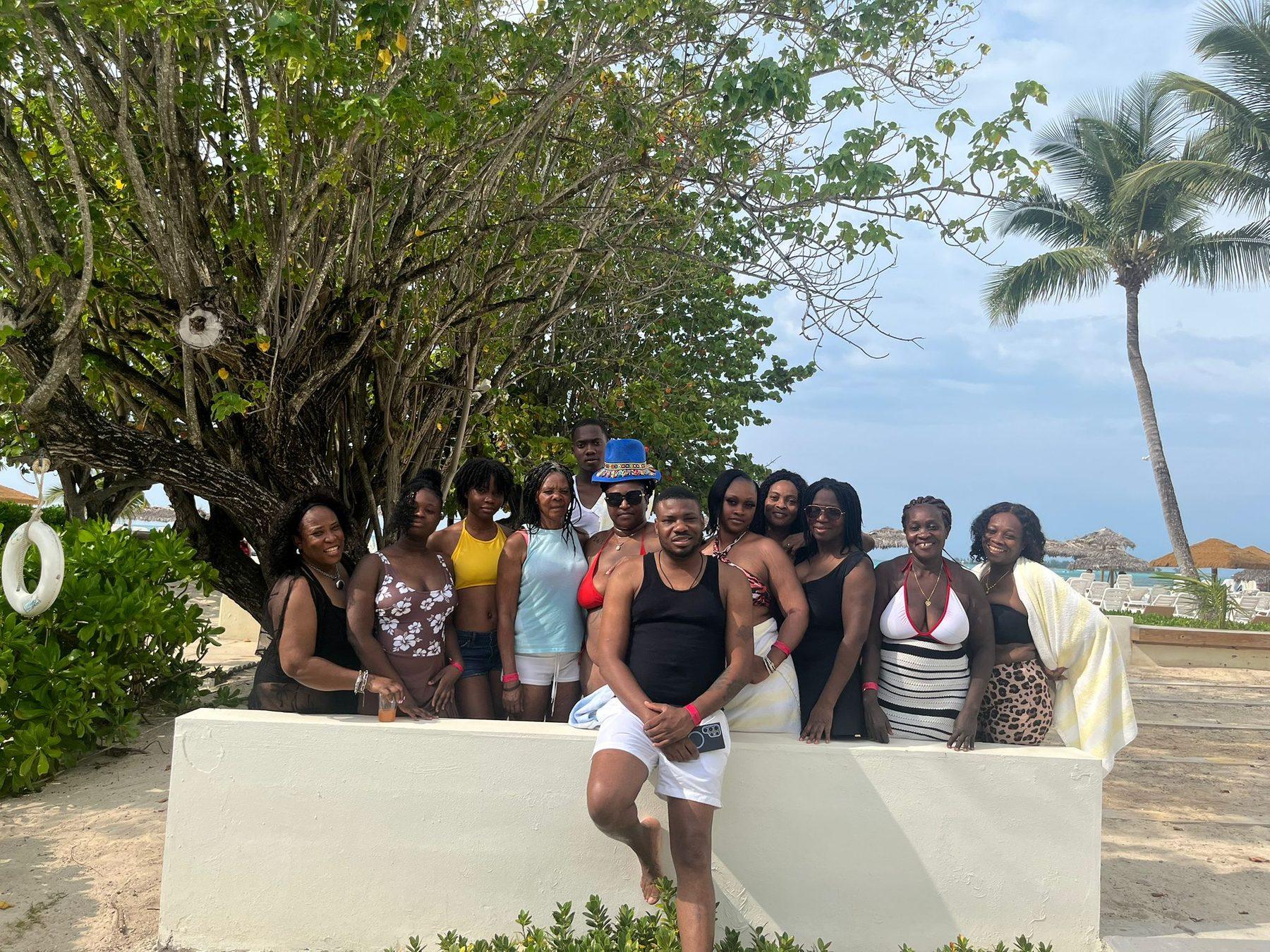 The Manje family and team together